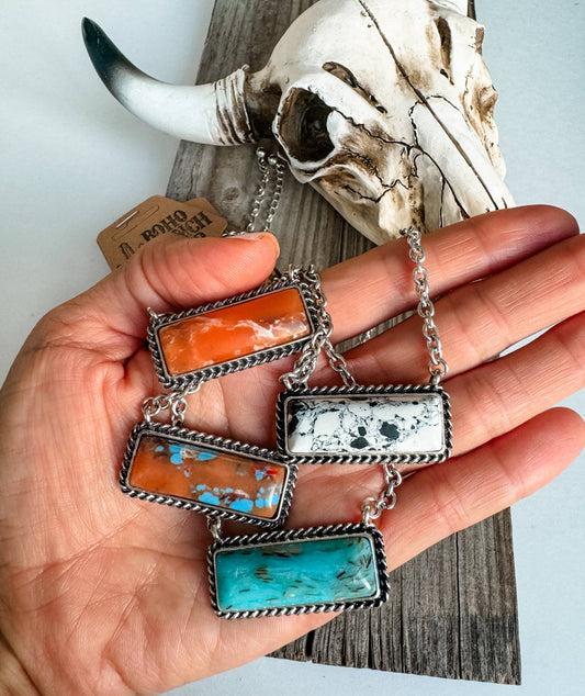 Western Semi Stone Bar Necklace: WHITE