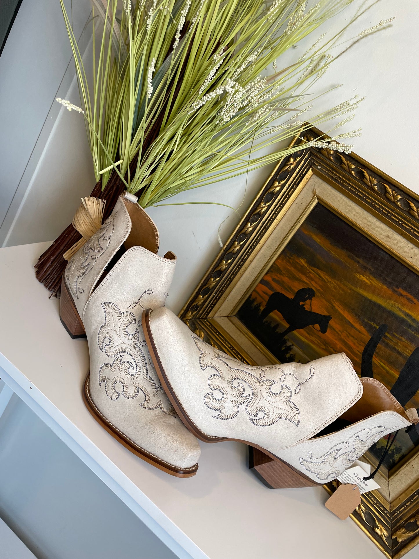 La Ponderosa Booties In Ivory Suede