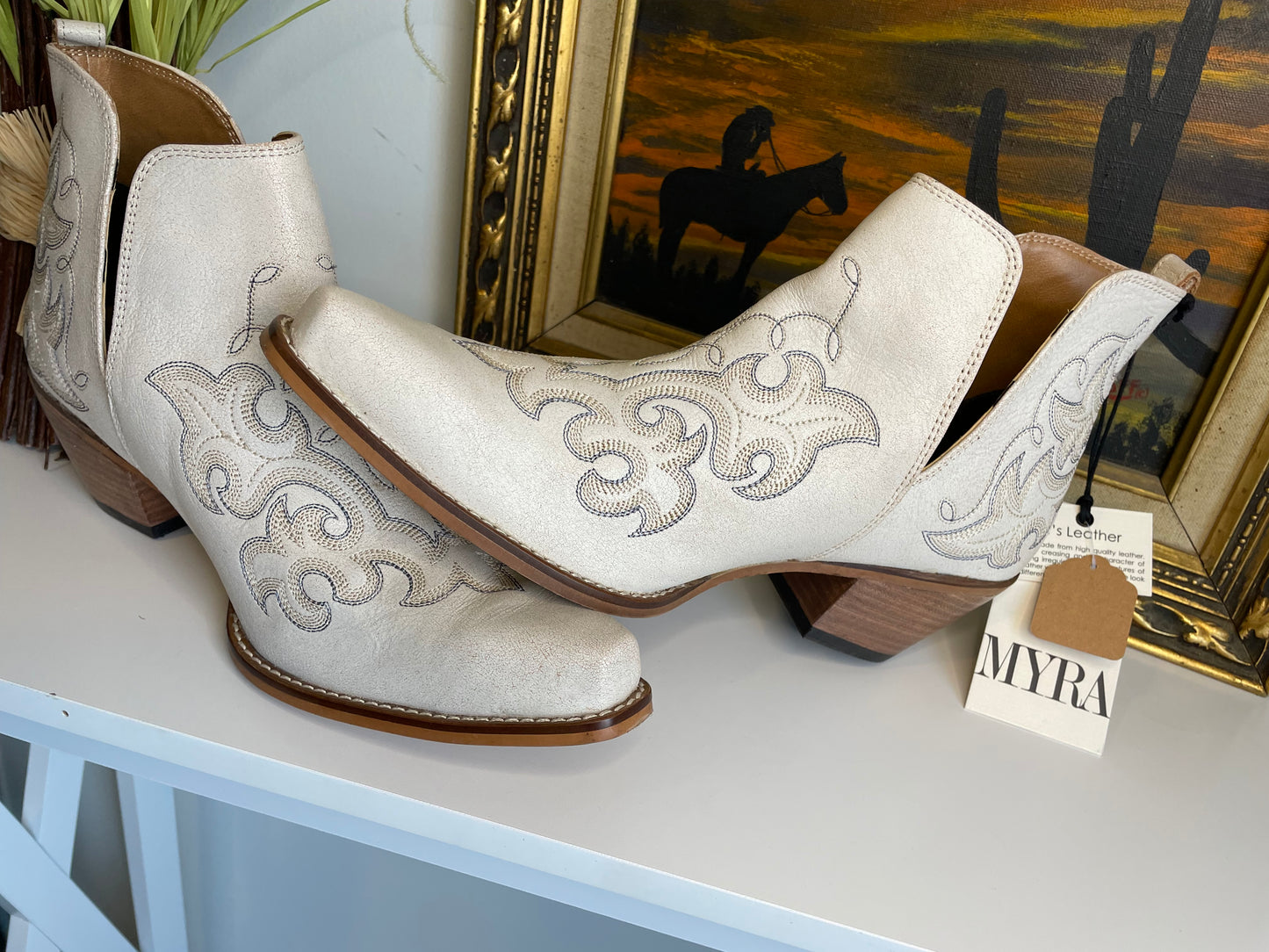La Ponderosa Booties In Ivory Suede